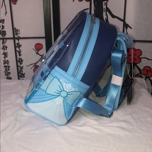 Cinderella Castle Glow Mini Backpack Disney Loungefly - Picture 2 of 4